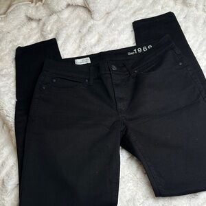 GAP Classic Black‎ Skinny Legging Jeans